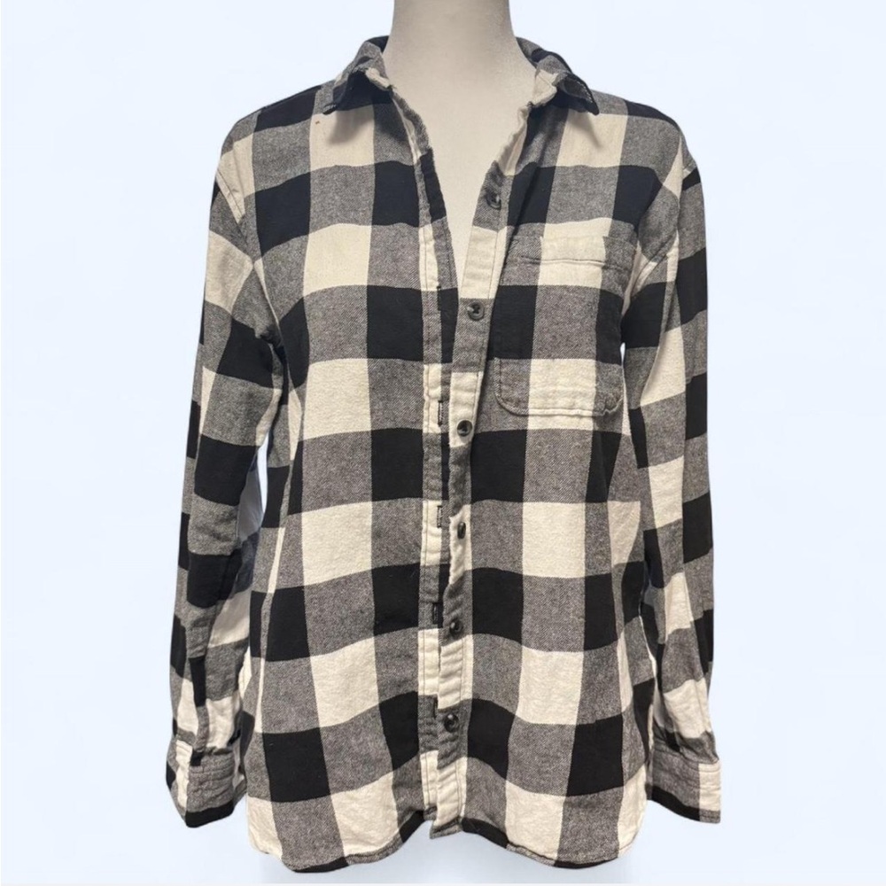 SO Black and White Plaid Button Down Shirt